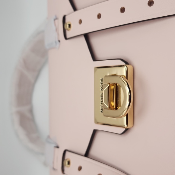 NWT MICHAEL KORS MANHATTAN Medium Bag - Picture 2 of 4